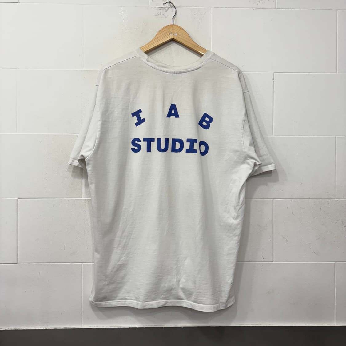 IAB studio 아이앱스튜디오 티셔츠 상품이미지5