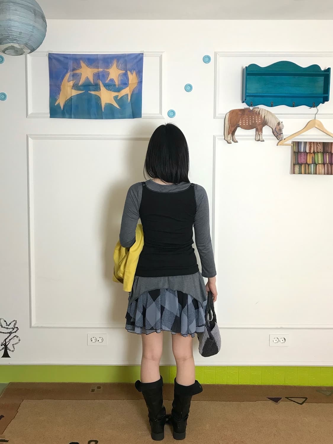 자켓을 벗으면 드러나는 또 다른 결, 차분하게 이어지는 무드:) 상품이미지5