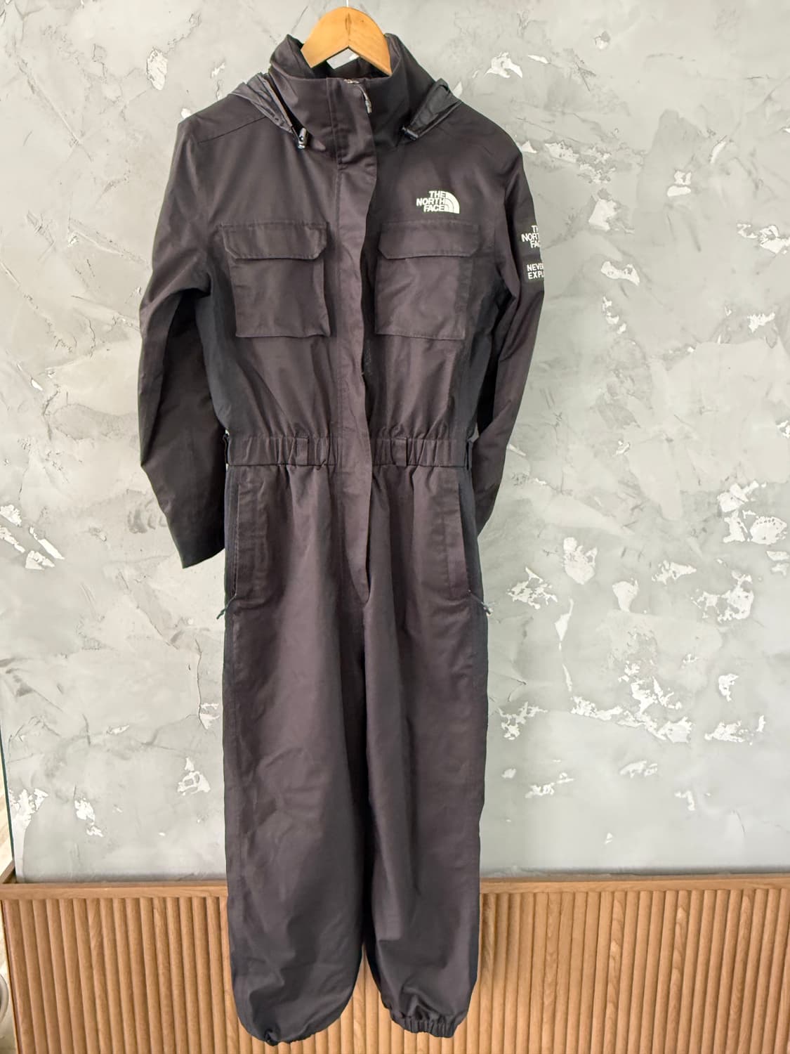 노스페이스 점프수트 L 95 판매합니다 상품이미지1