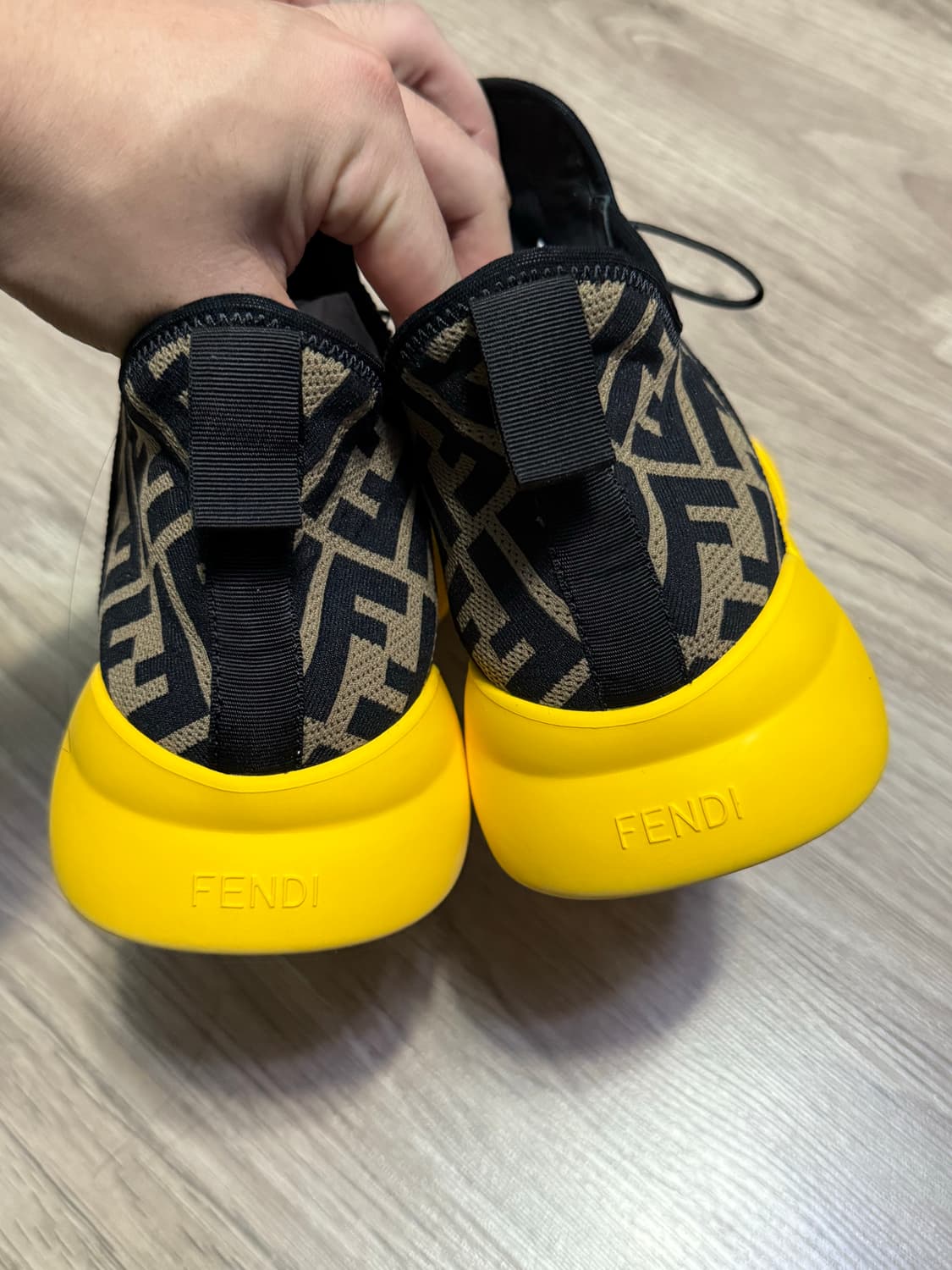 펜디 ff로고 스니커즈 상품이미지5