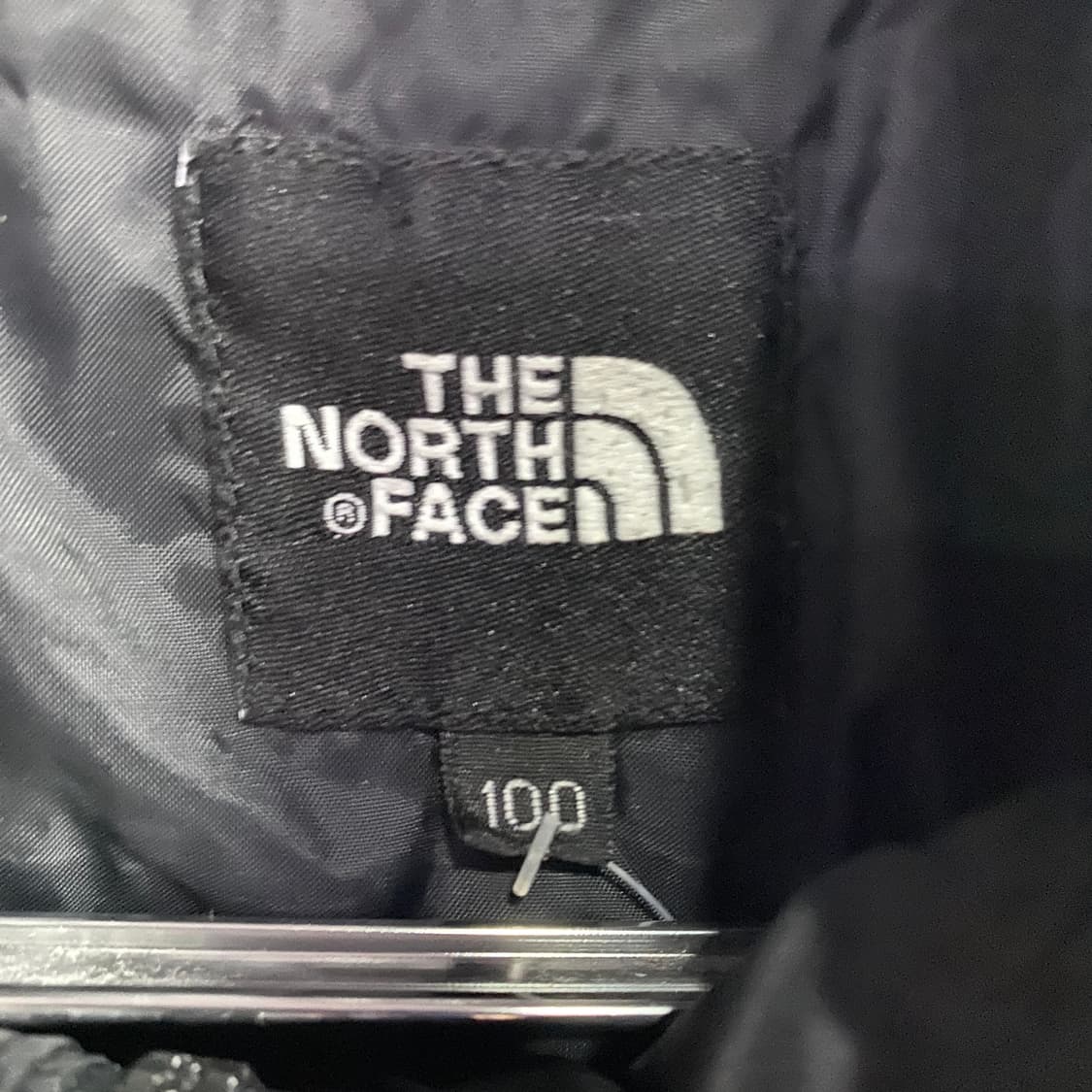 노스페이스 자수 스몰 로고 블랙 경량 패딩 B3497 상품이미지4