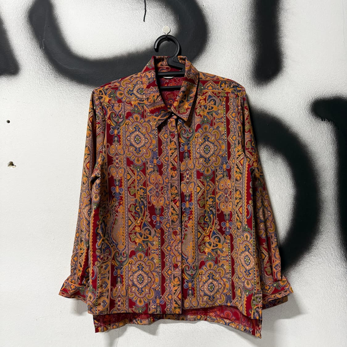 VTG 빈티지 레드 에스닉 바로크 패턴 긴팔 셔츠 상품이미지1