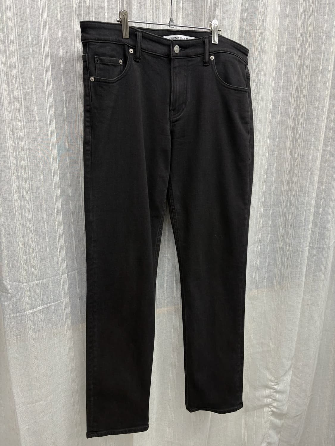 캘빈클라인 CKJ027 블랙 클래식 데님 팬츠 상품이미지4
