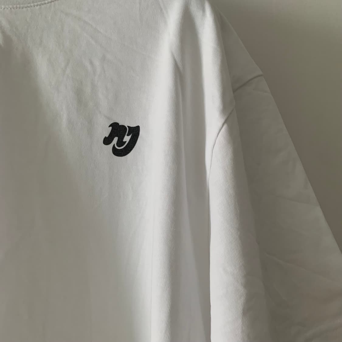 뉴진스 후지와라 히로시 콜라보 티셔츠 상품이미지4