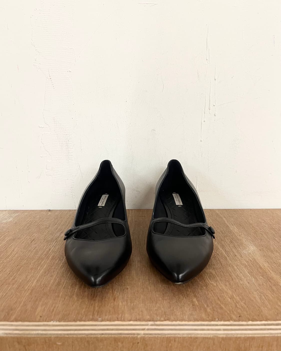 보테가 베네타 포인트 토 레더 펌프 상품이미지3