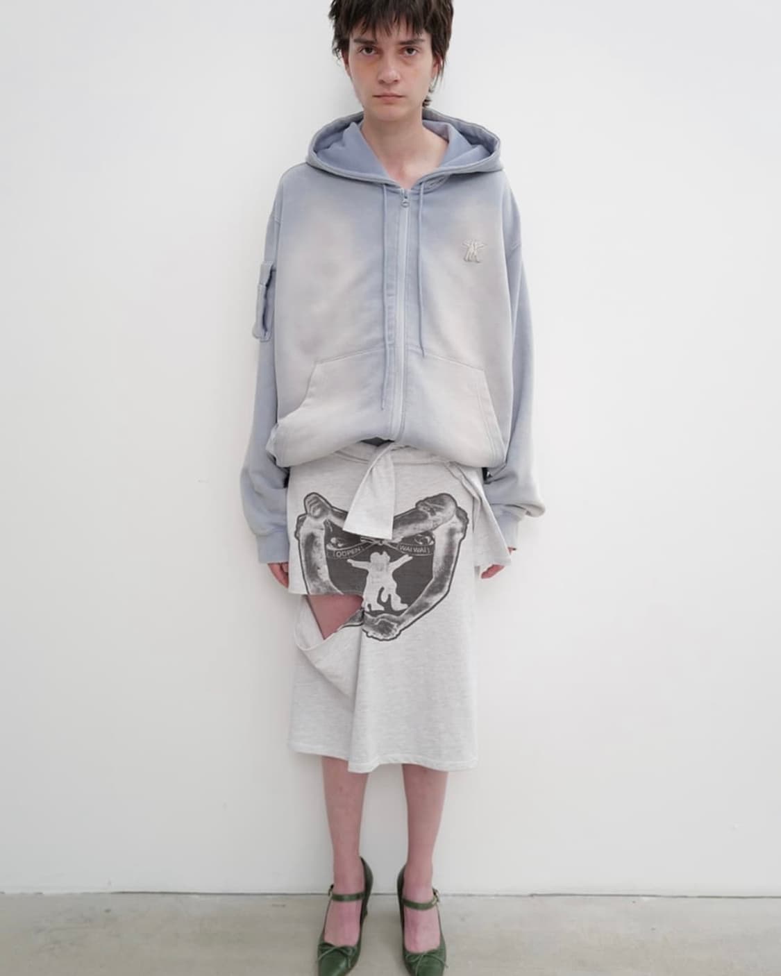 YY HUG&HEART CUTOUT SKIRT, GRAY 상품이미지3