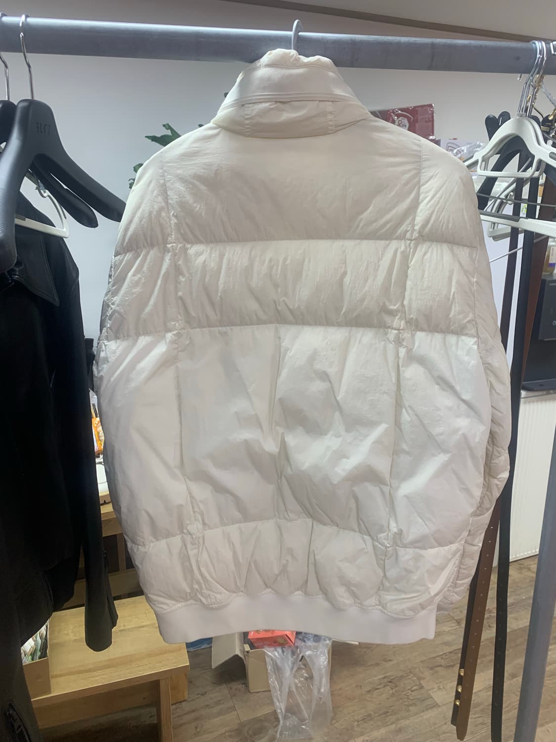 스톤아일랜드 화이트 패딩 상품이미지6