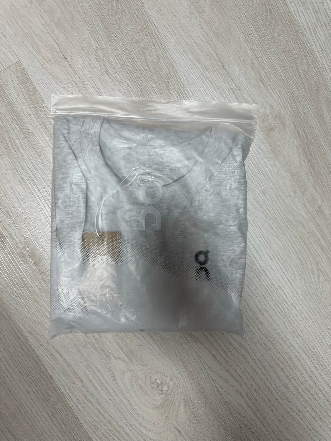  온 클럽 반팔 티셔츠  상품이미지1