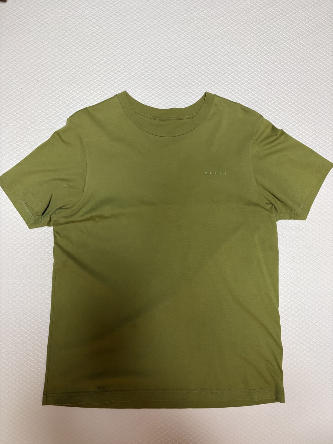 마르니 올리브 컬러 로고 티 상품이미지1