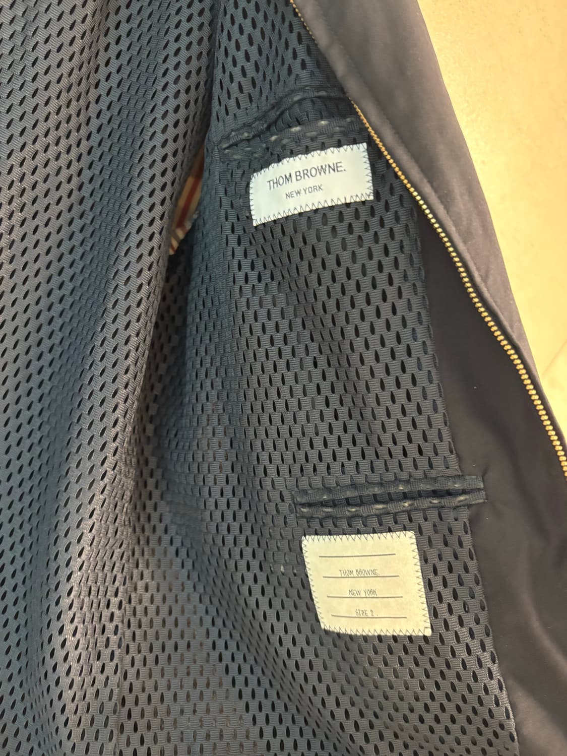 톰브라운 사선 후드 자켓 상품이미지4