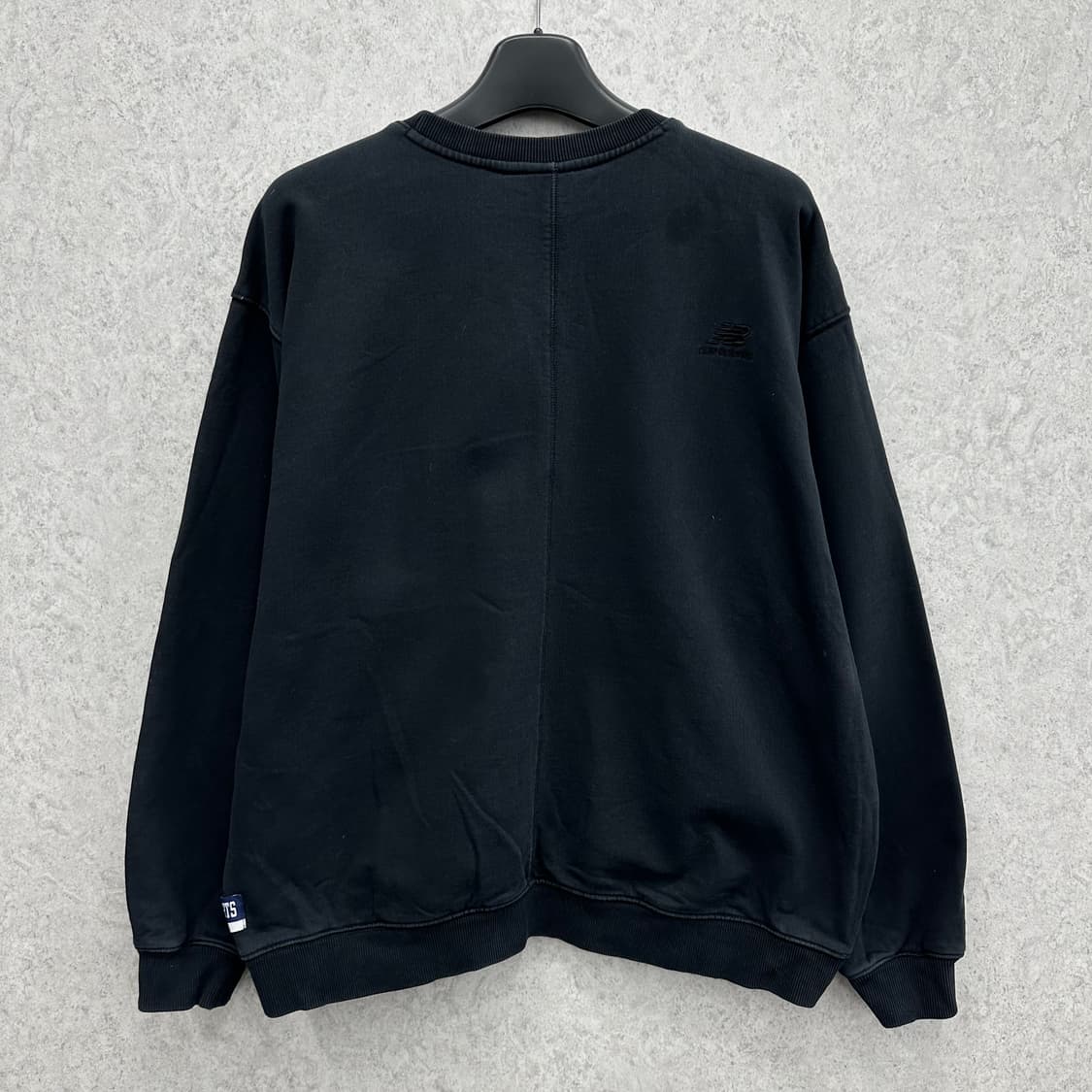 110 뉴발란스 남자 루즈핏 맨투맨 상품이미지2