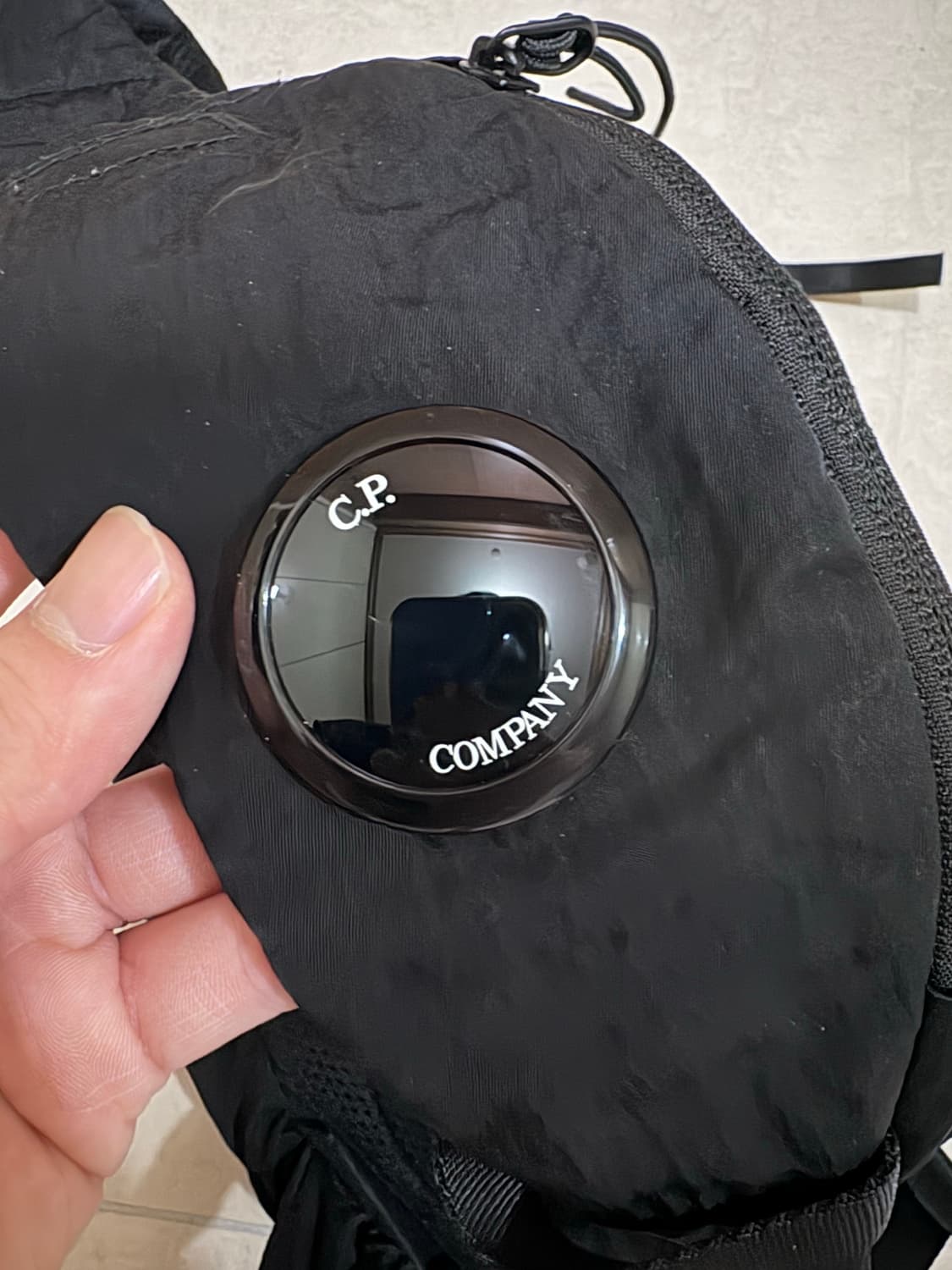 Cp컴퍼니 나일론 크로스백 상품이미지2