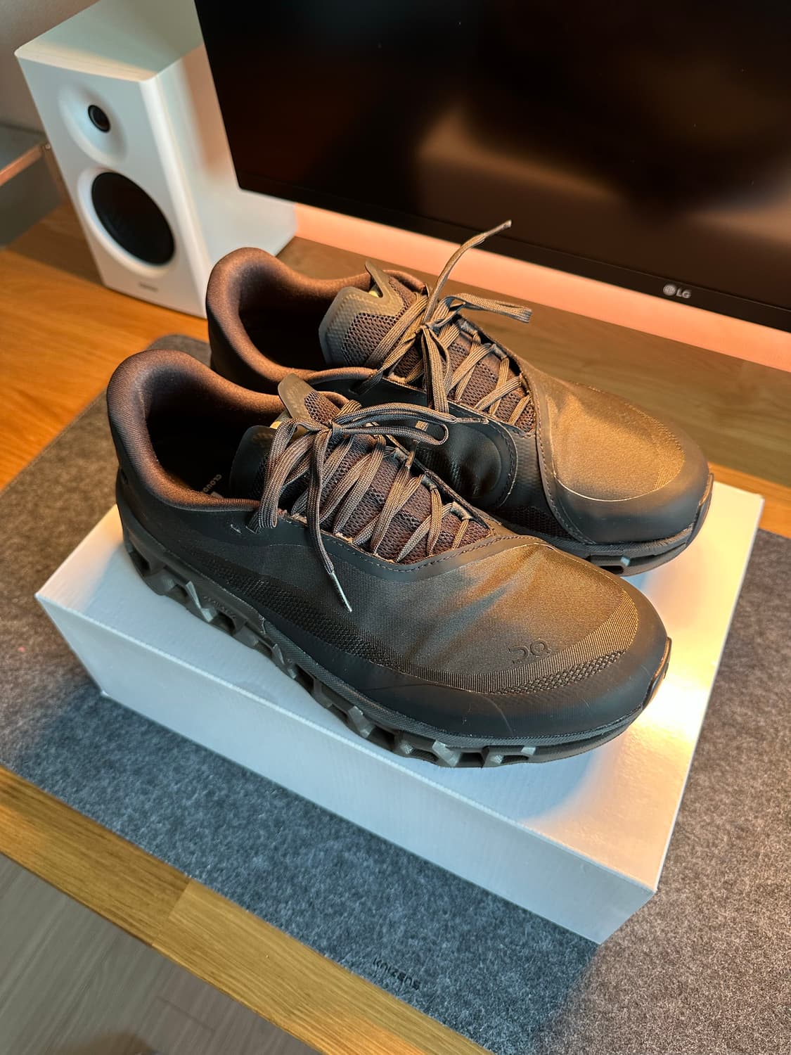 [275] 온파프 클라우드 몬스터 쏜 브라운 상품이미지1