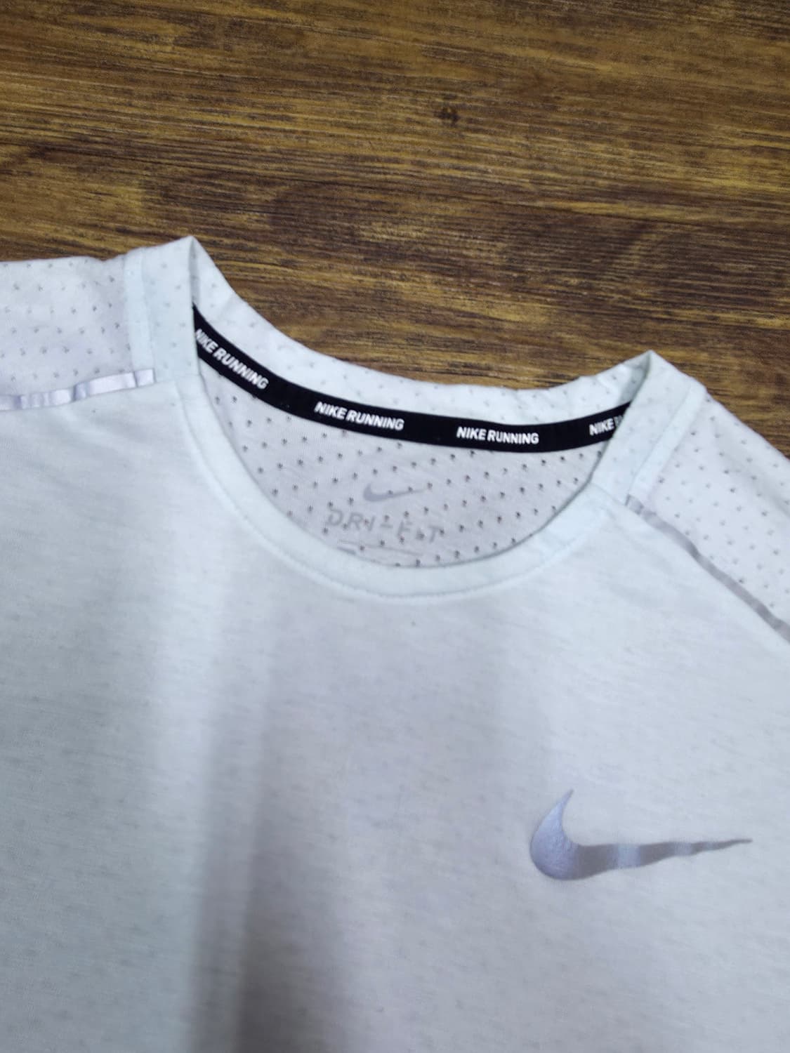 나이키러닝 드라이핏반팔  상품이미지2