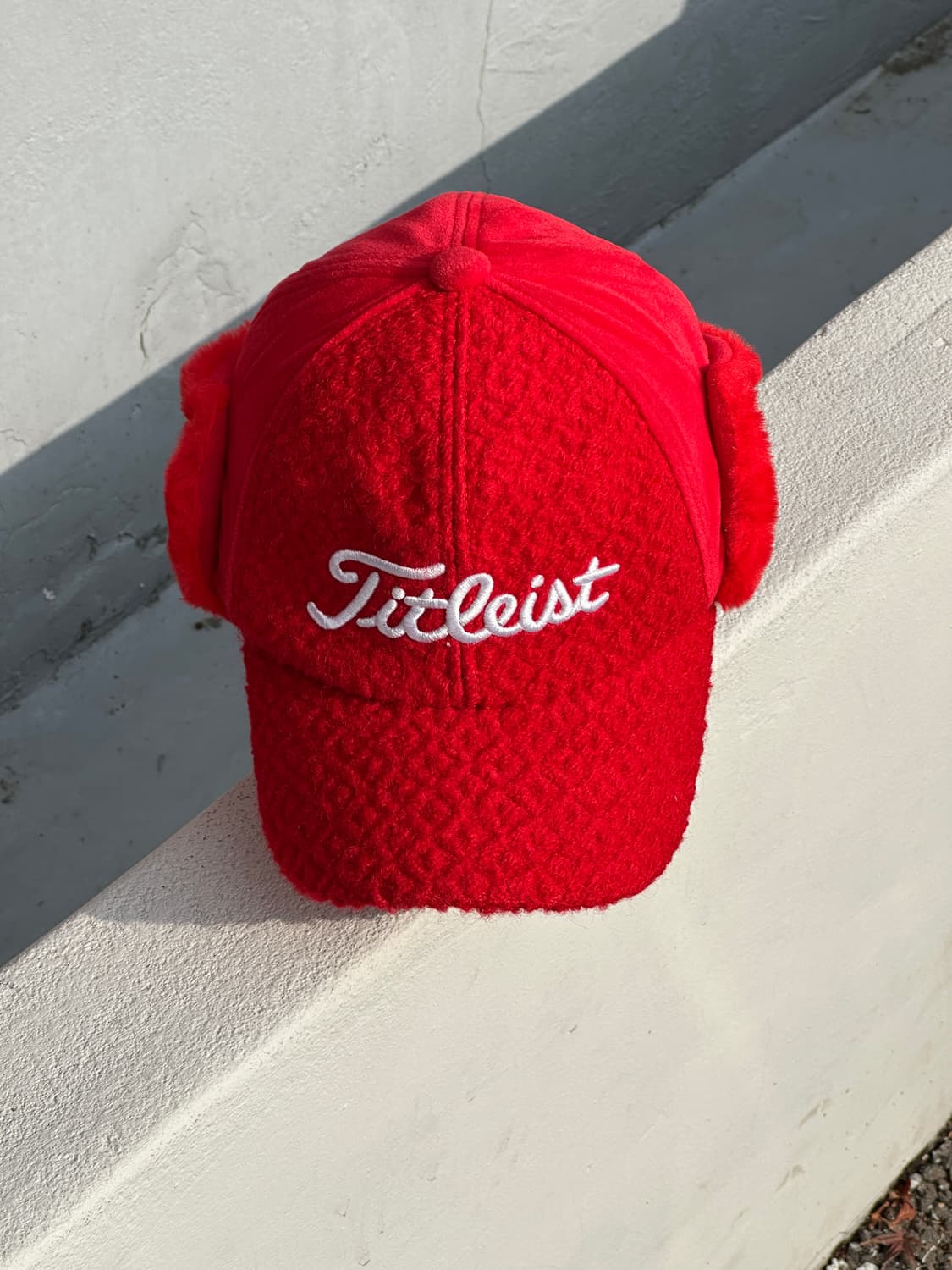 [S-M] 타이틀리스 로고 레드 트윌 이어머프 볼캡 모자 골프 상품이미지1