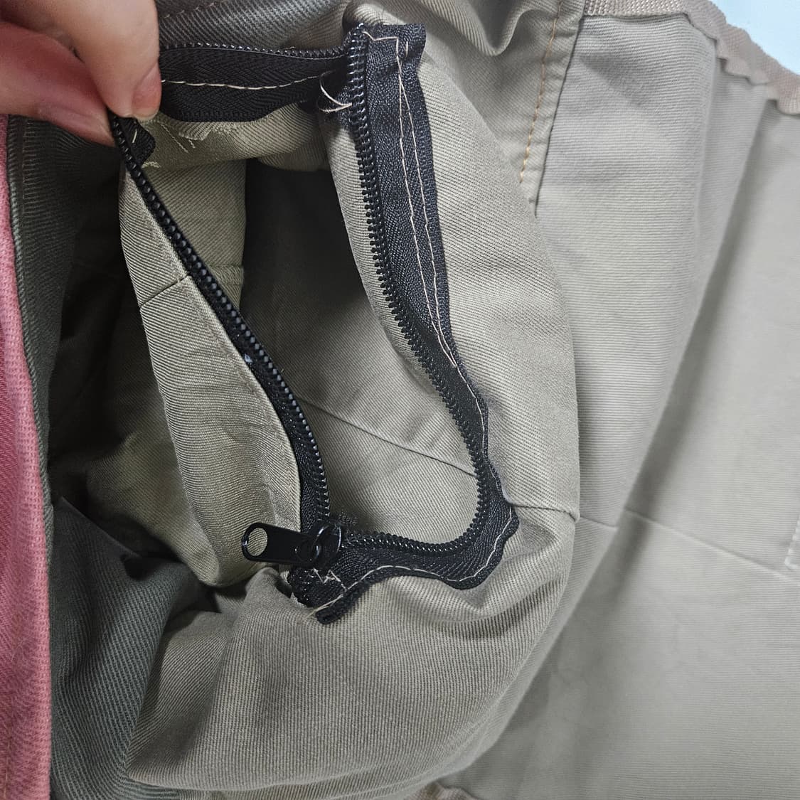 칼하트 빈티지 리사이클링 크로스백 인디핑크 상품이미지3