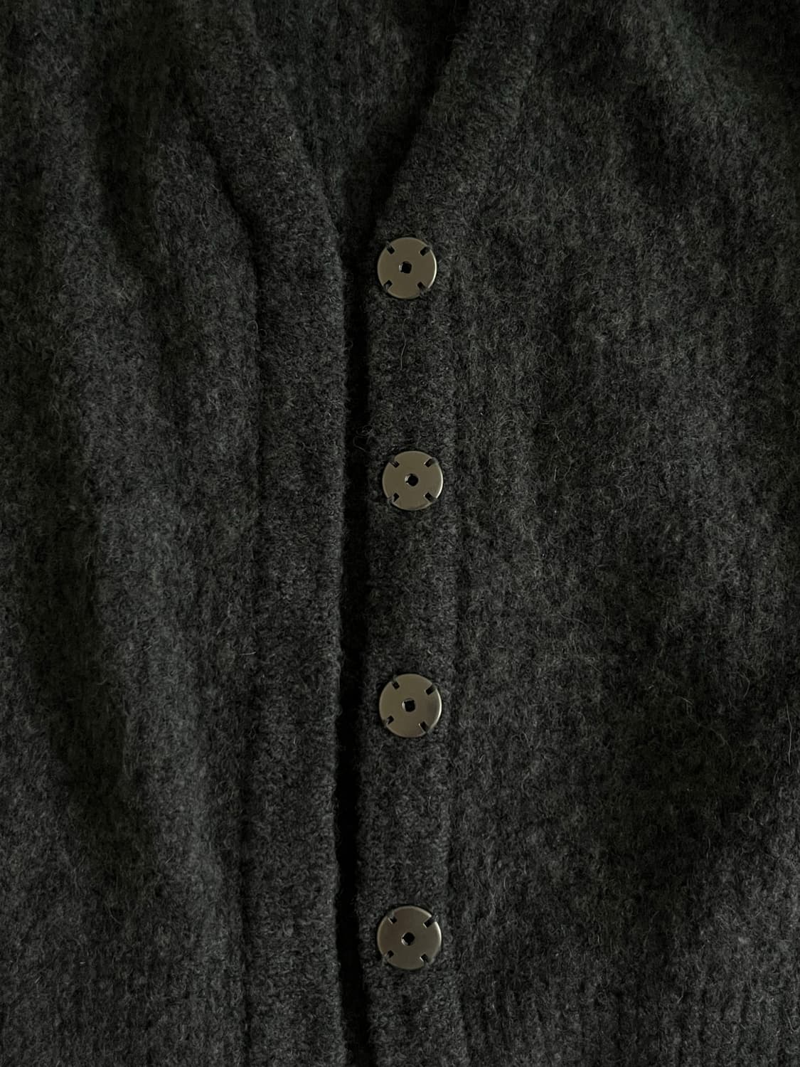 인사일런스 우먼 차콜 가디건 상품이미지2