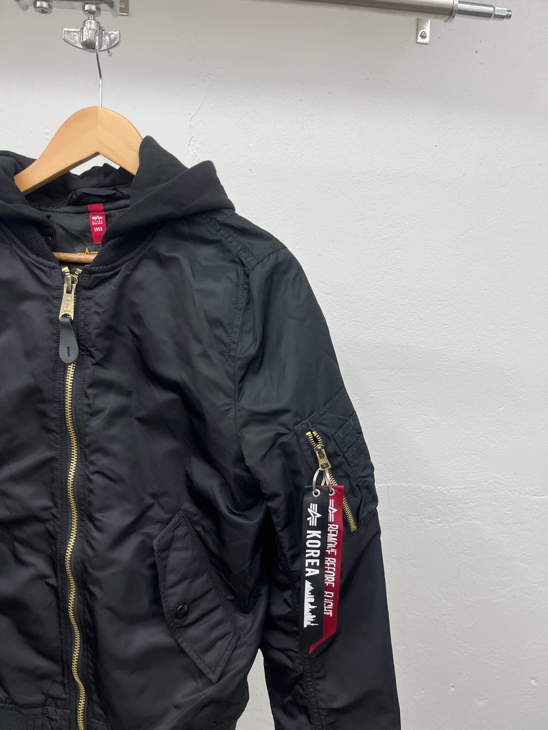 S) ALPHA INDUSTRIES FLIGHT JACKET 상품이미지2