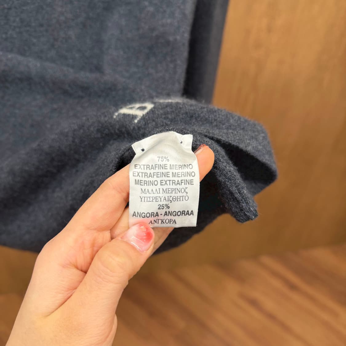 버버리 런던 라운드넥 긴팔 니트 로고 프린팅 디테일 레귤러핏 차콜 상품이미지7