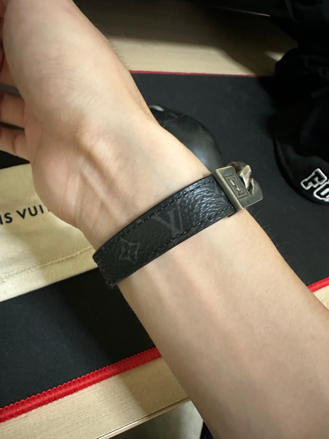 [정품] 루이비통 모노그램 리베르소 팔찌 M 상품이미지4