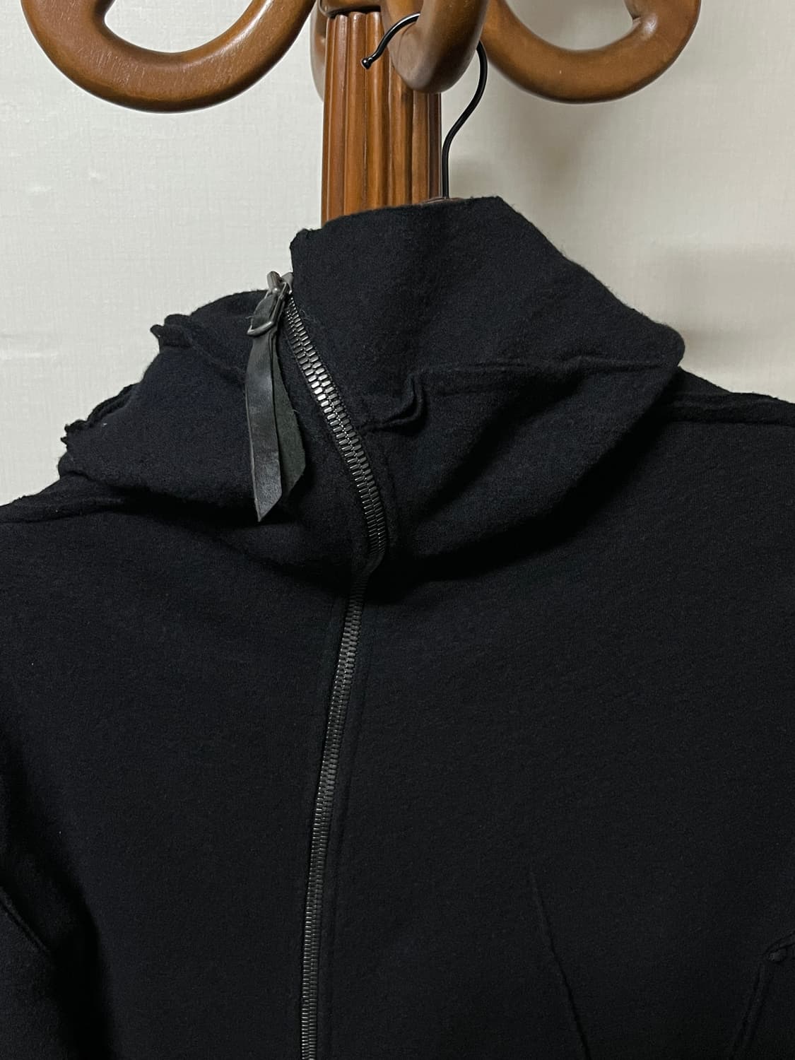 Leon Emanuel Blanck Asymmetric Zip Up 상품이미지2