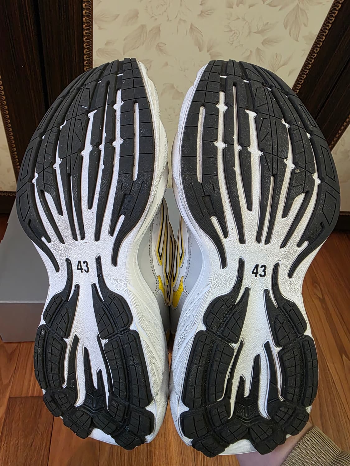 발렌시아가 먼데이 슈즈 옐로우 43 상품이미지5