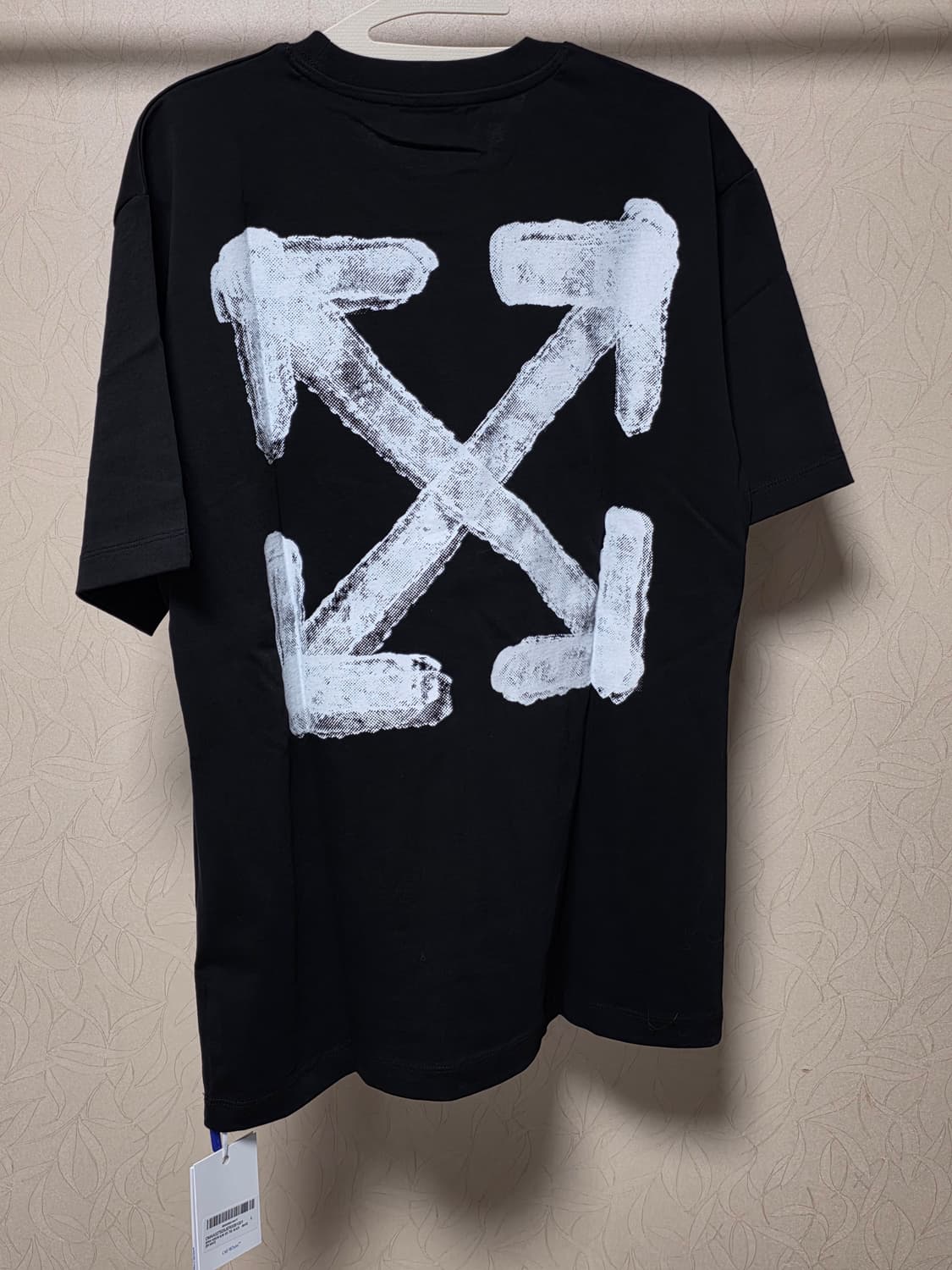 오프화이트 스프레이 애로우 반팔 L  상품이미지3