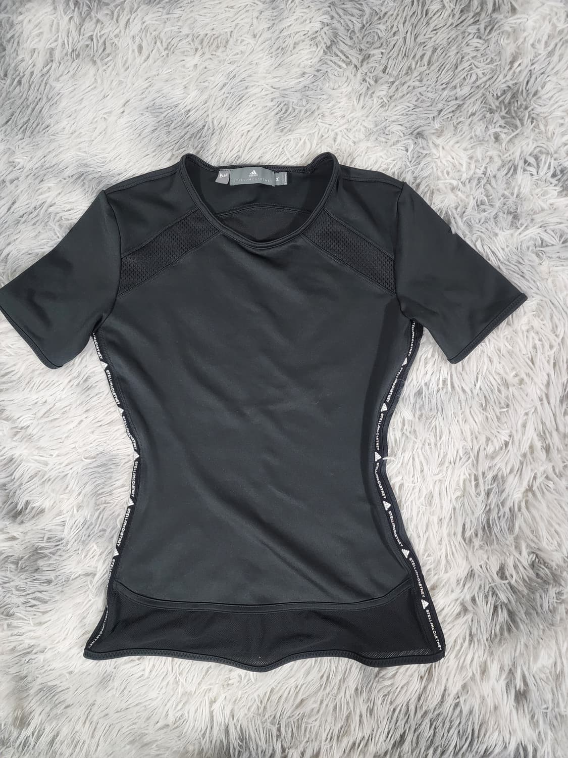 아디다스 x 스텔라 매카트니 메쉬 블렌드 에슬레틱 반팔 티셔츠 상품이미지5