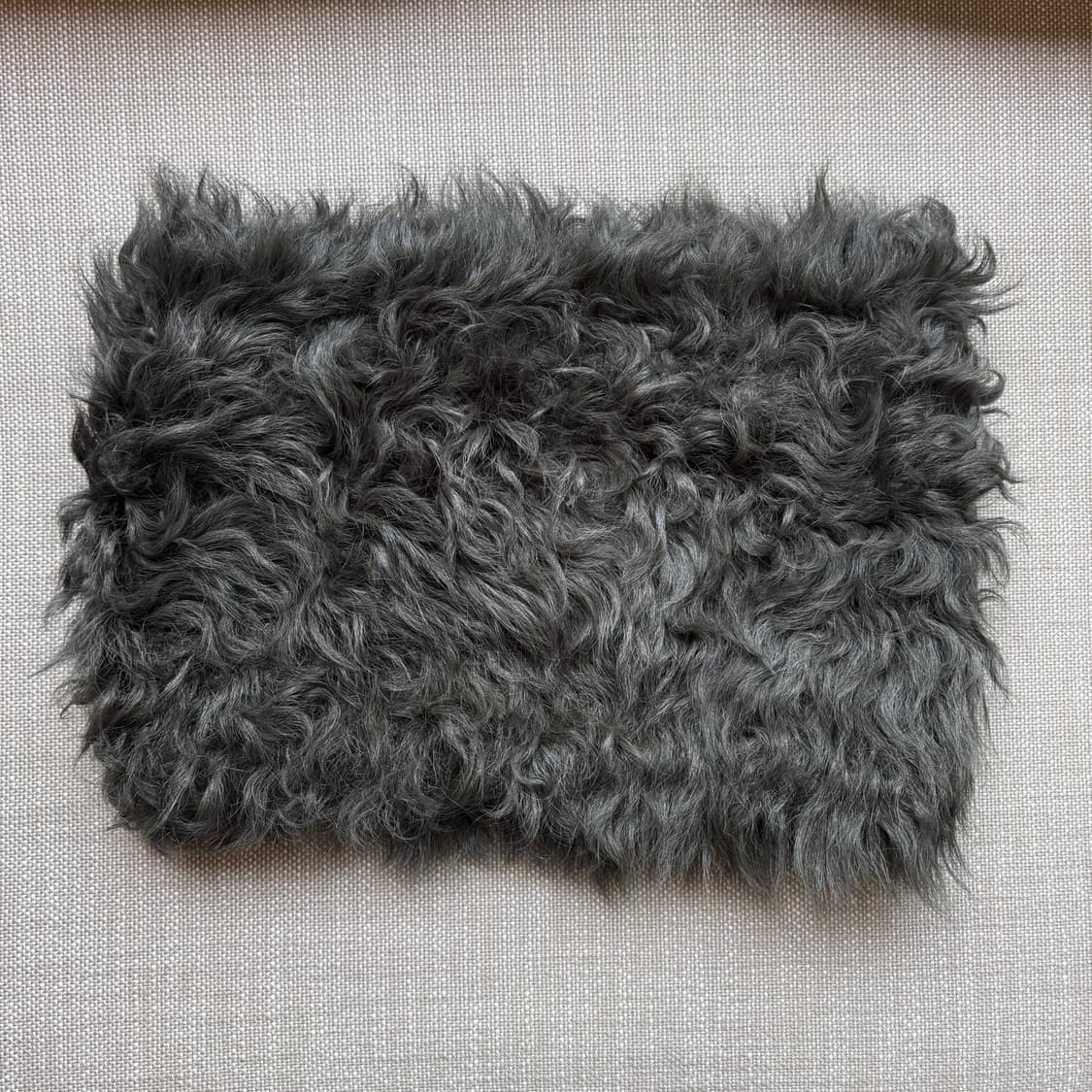 EUGENIA KIM 유제니아킴 천연 램퍼 빈티지 넥워머 카키그레이 상품이미지1