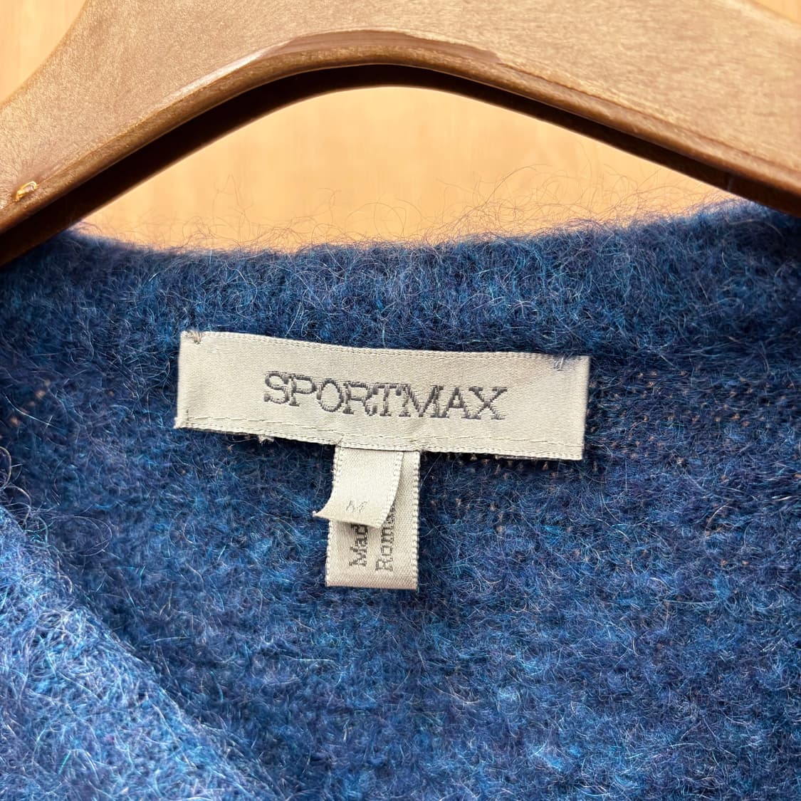 막스마라 스포트막스 롱 니트 원피스 밑단 언밸런스 디테일 블루 퍼플 블랙 상품이미지6