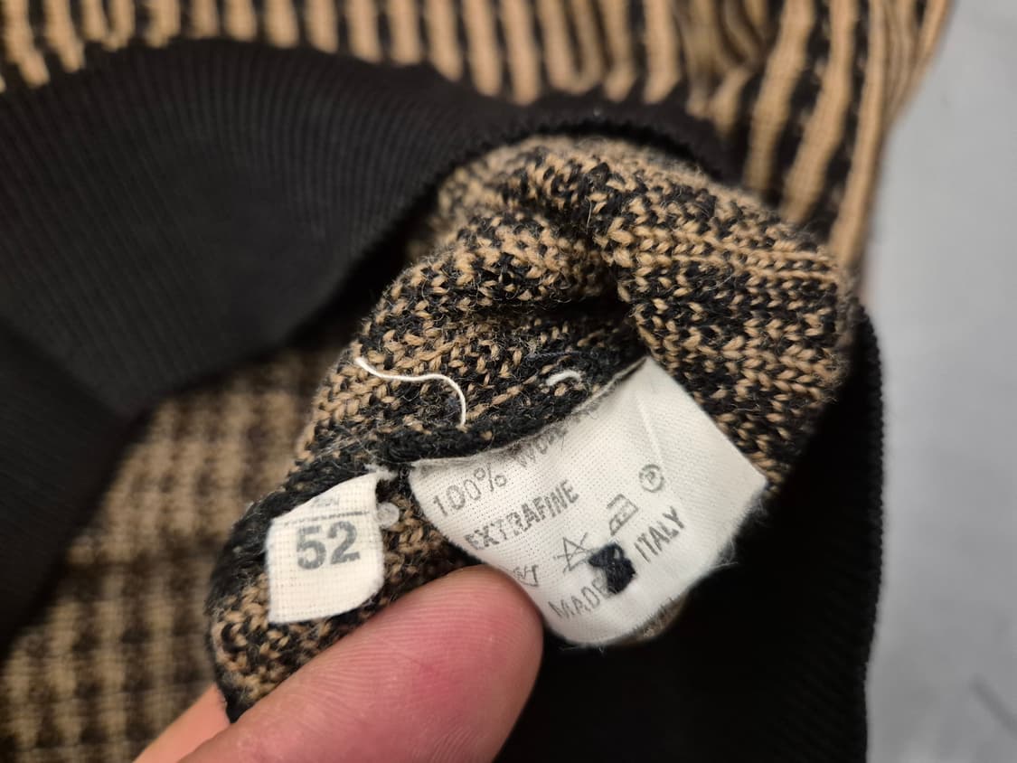 90s BALLY 메리노울 카라 니트 상품이미지8