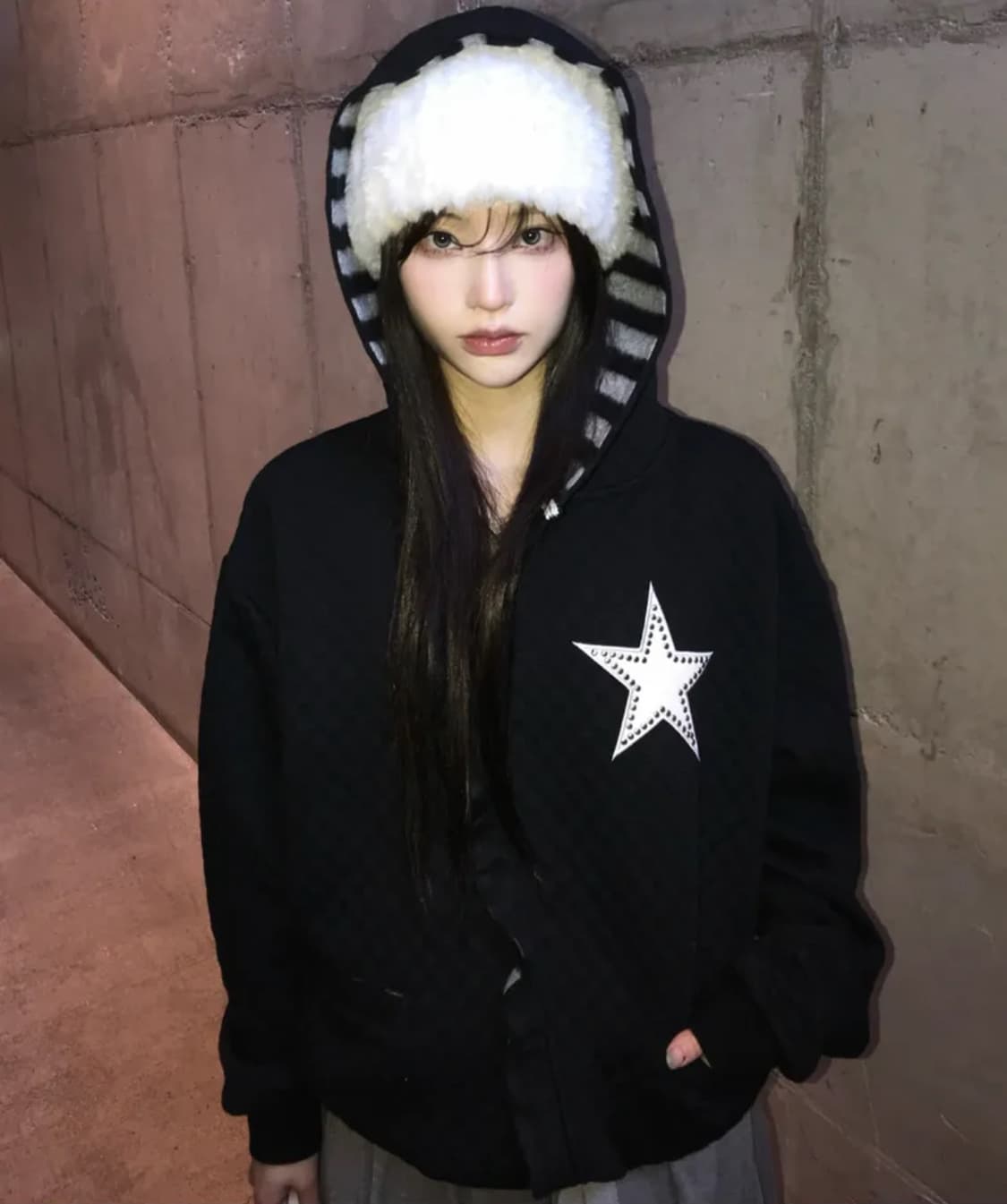 러브이즈트루 후드티 luvistrue ev star hood tee 상품이미지1