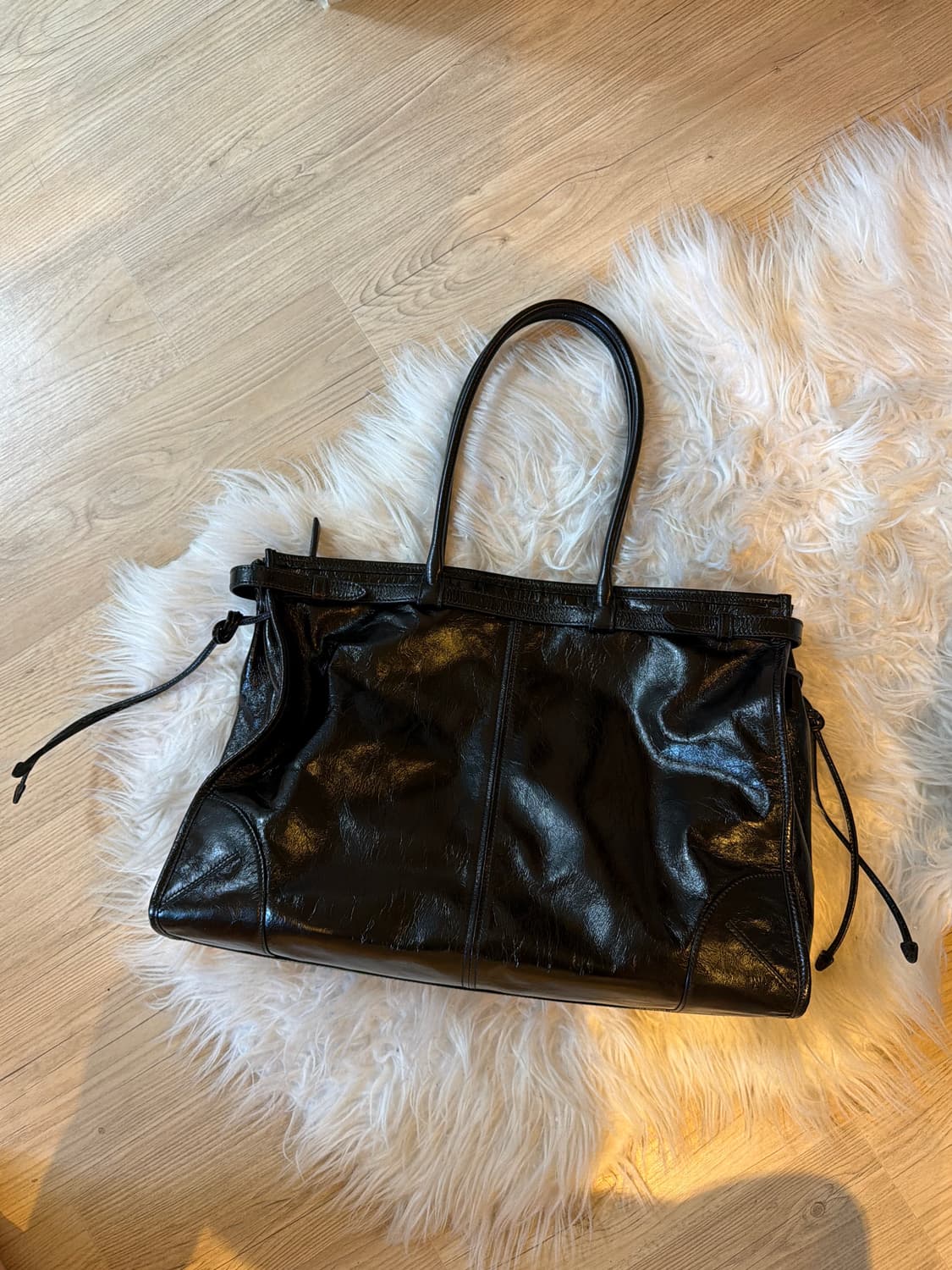 Prada Bonnie Extra Large Leather Handbag 상품이미지6