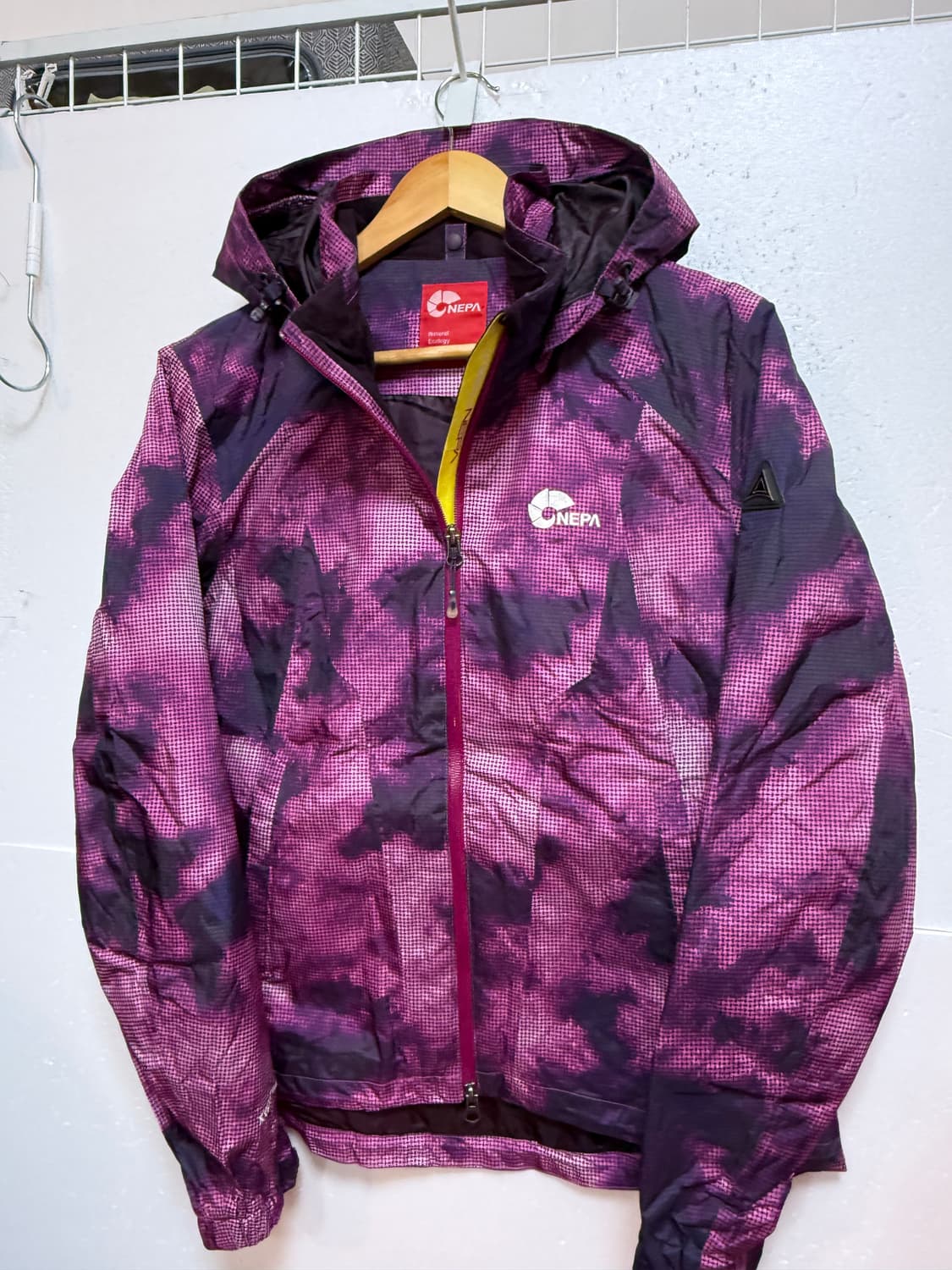 네파 여성 바람막이 자켓 핑크 패턴 90 상품이미지2