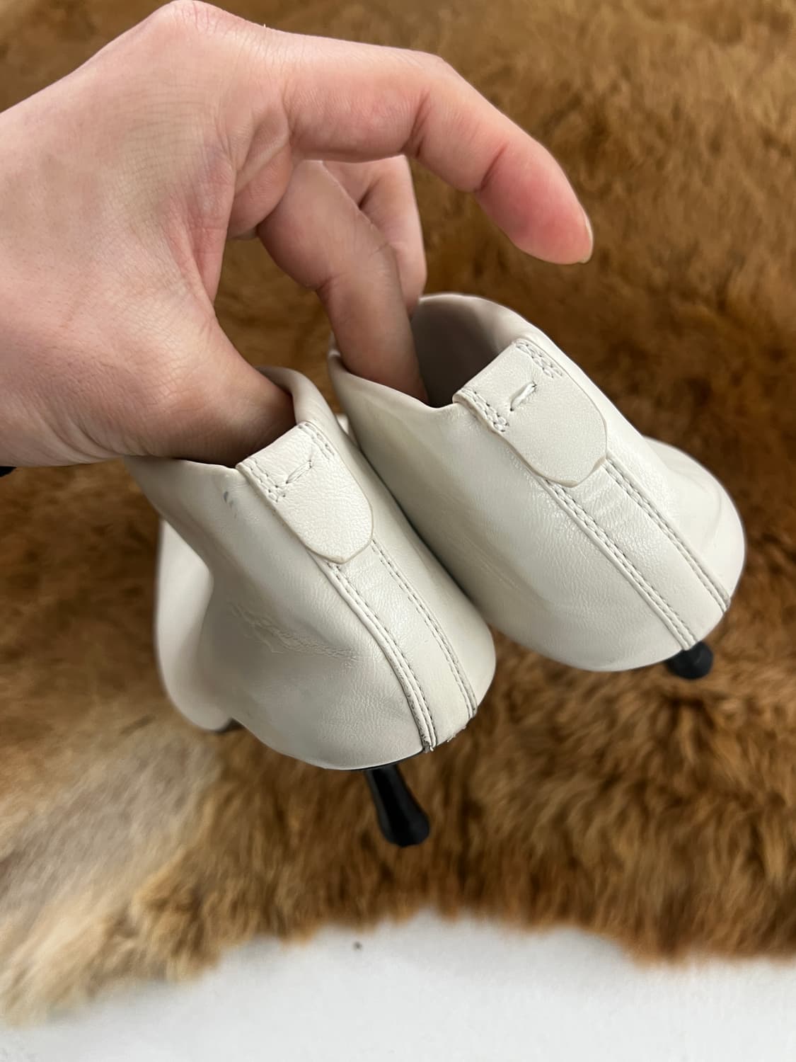 더 로우 브루주아 레더 힐  상품이미지10