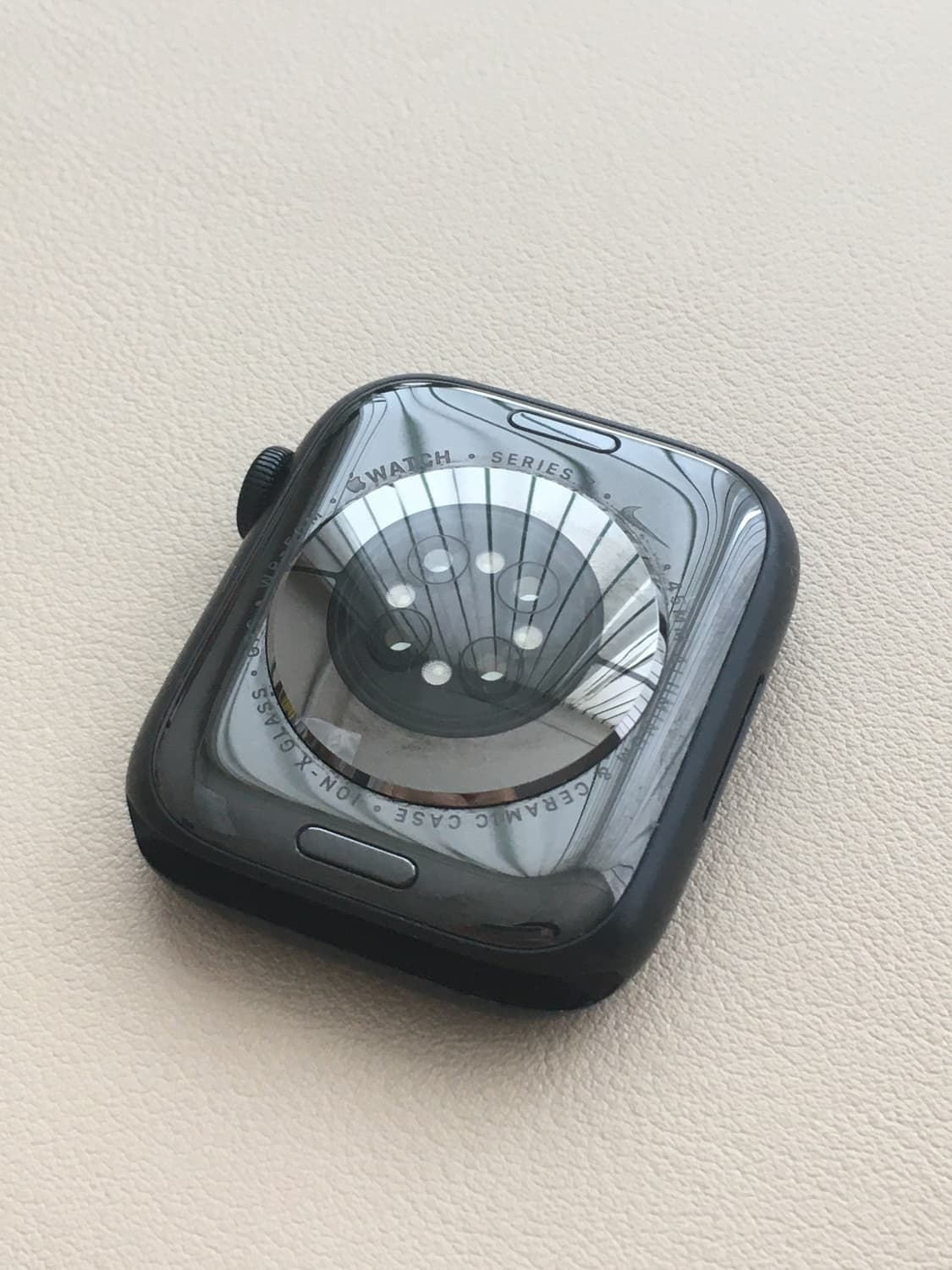 애플워치 시리즈 7 나이키에디션 45mm 상품이미지4