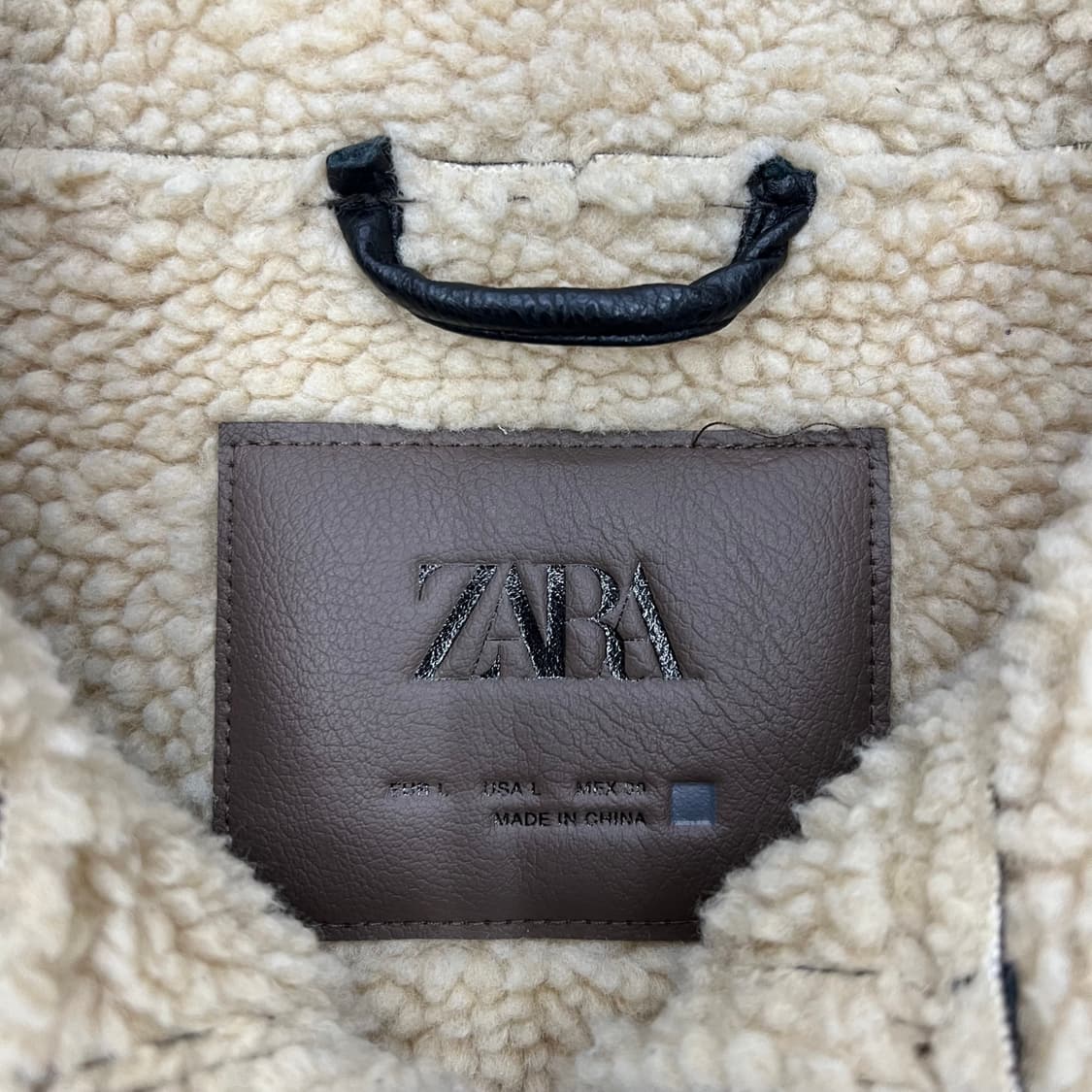 자라 무스탕 상품이미지2