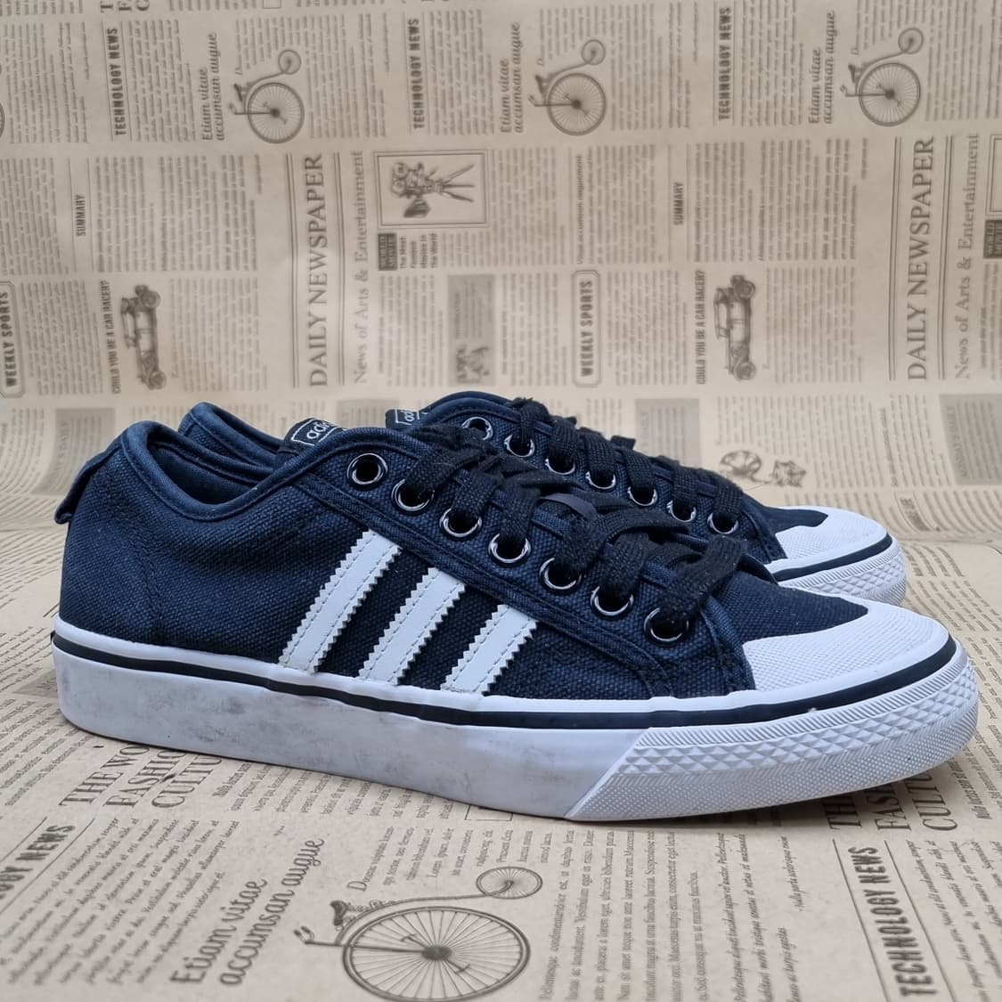 아디다스 니짜 네이비 스니커즈 250 상품이미지1