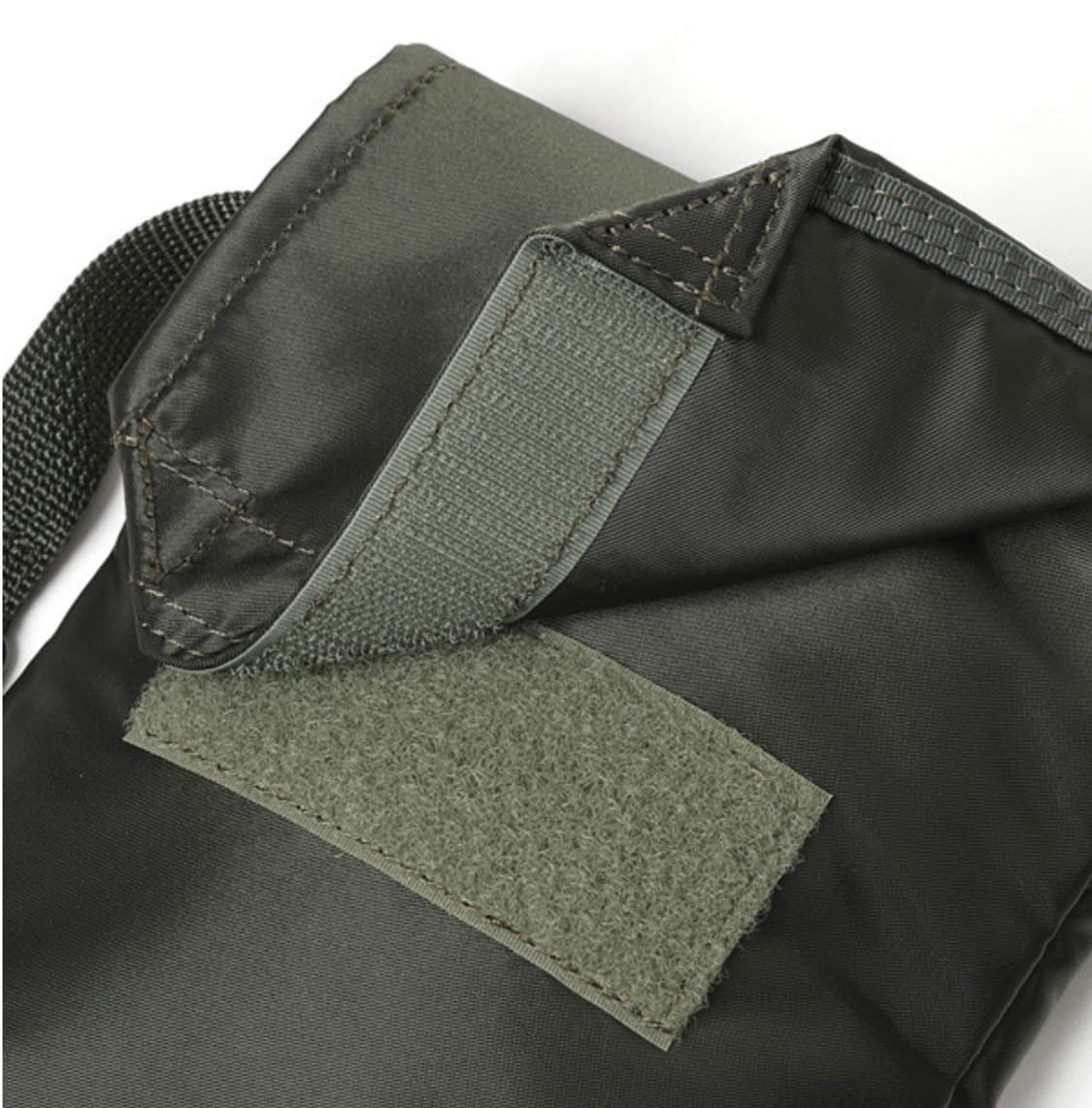 캡틴선샤인  X 요시다 포터 트라벨러 제트 케이스백(올리브컬러) 상품이미지4