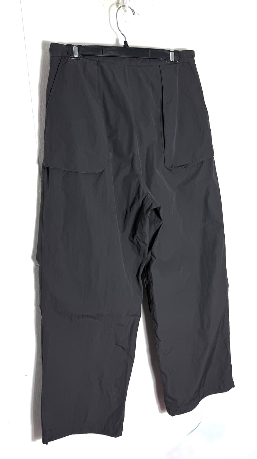 999휴머니티 트랙팬츠 999휴머니티팬츠 999휴머니티바지 상품이미지2