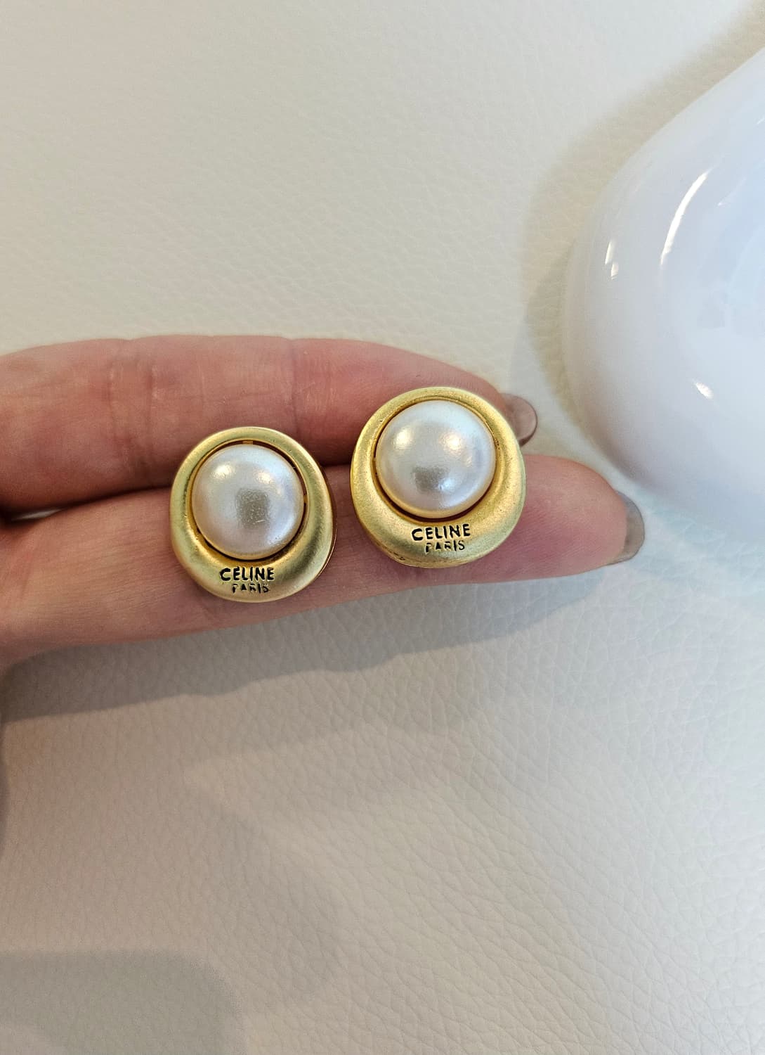 셀린느 앤틱진주단추 귀걸이 상품이미지2