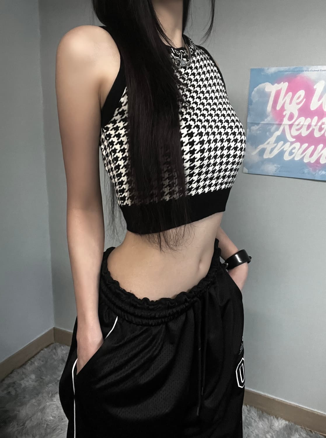 미스치프 니트 크롭 탑 상품이미지4