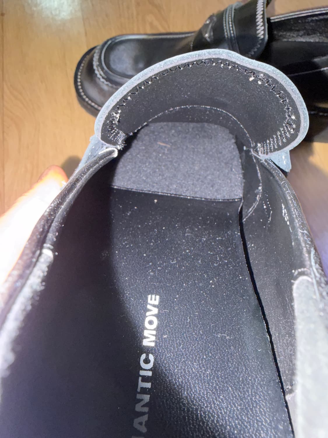 로맨틱 무브 하프문 레더 로퍼 270 상품이미지5