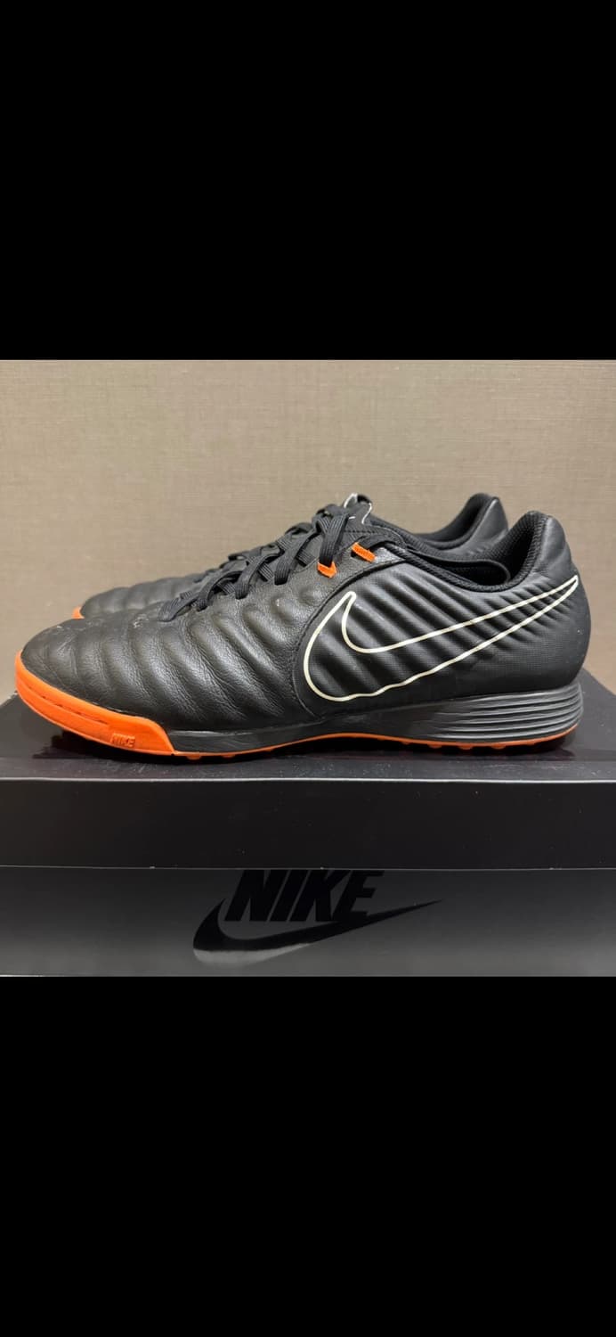 나이키 티엠포 레전드7 풋살화 상품이미지2