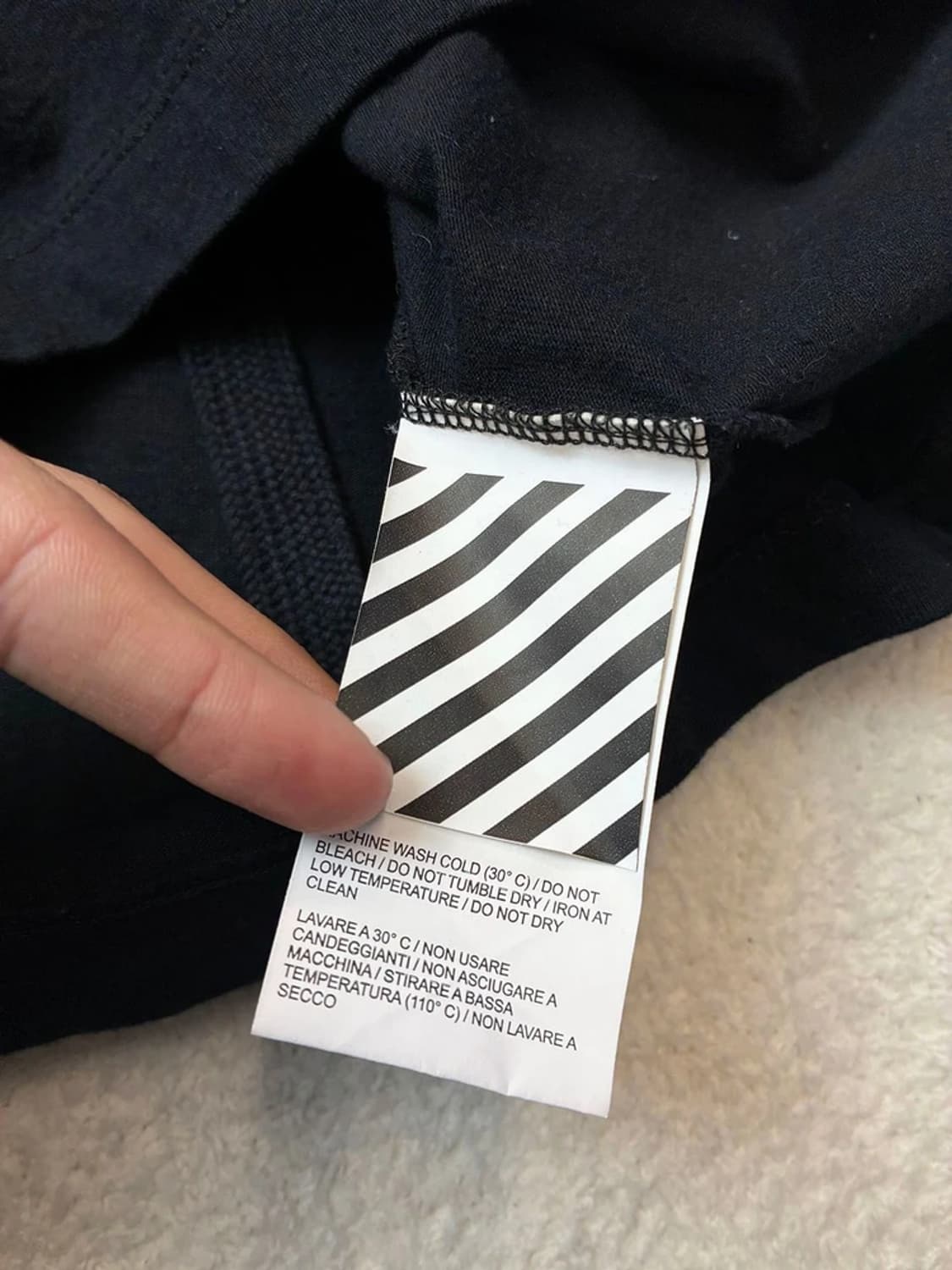 오프화이트 18FW 베르니니 프린트 코튼 롱슬리브 PN5953 상품이미지8