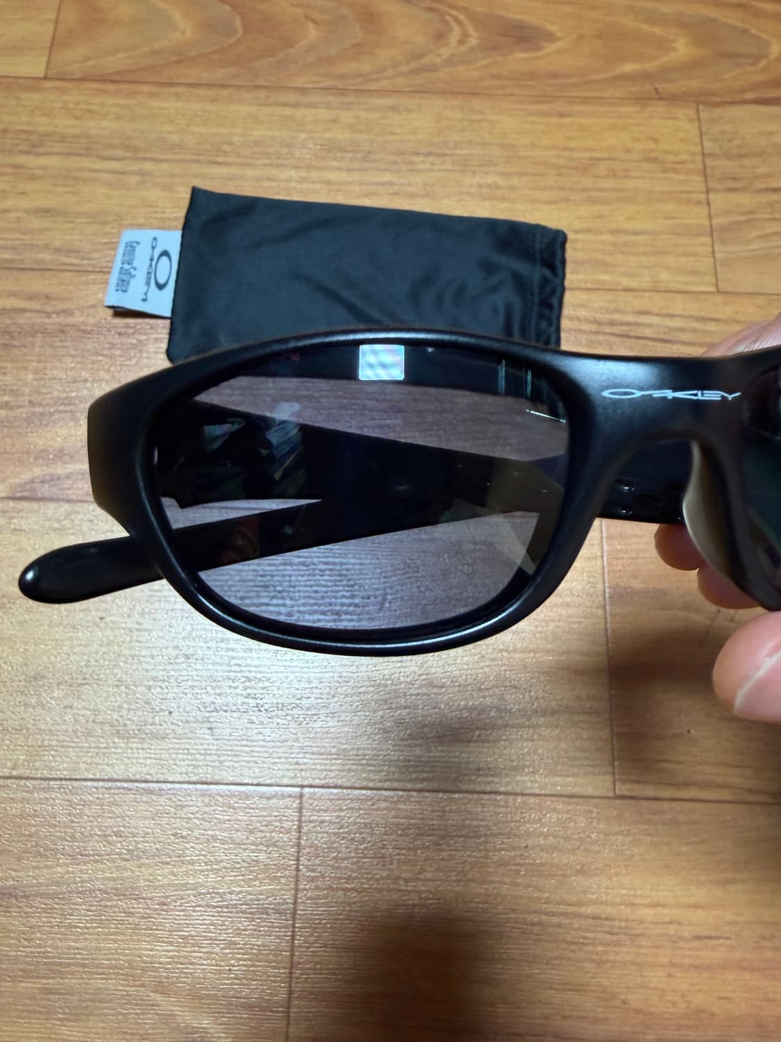 오클리 파이브스 1.0 블랙 그레이 상품이미지4