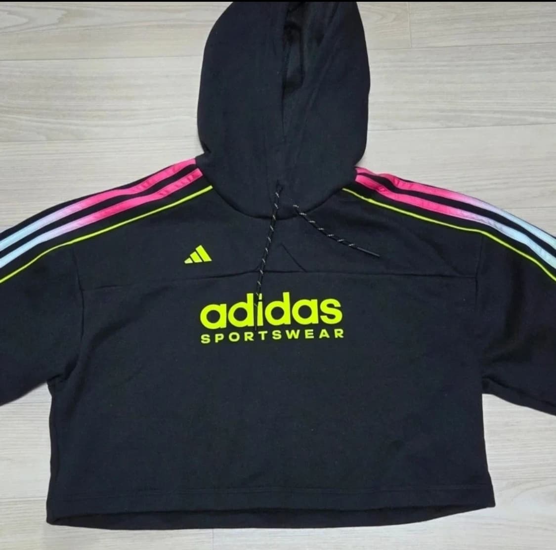 아디다스 레인보우 크롭 후드티🌈 상품이미지2