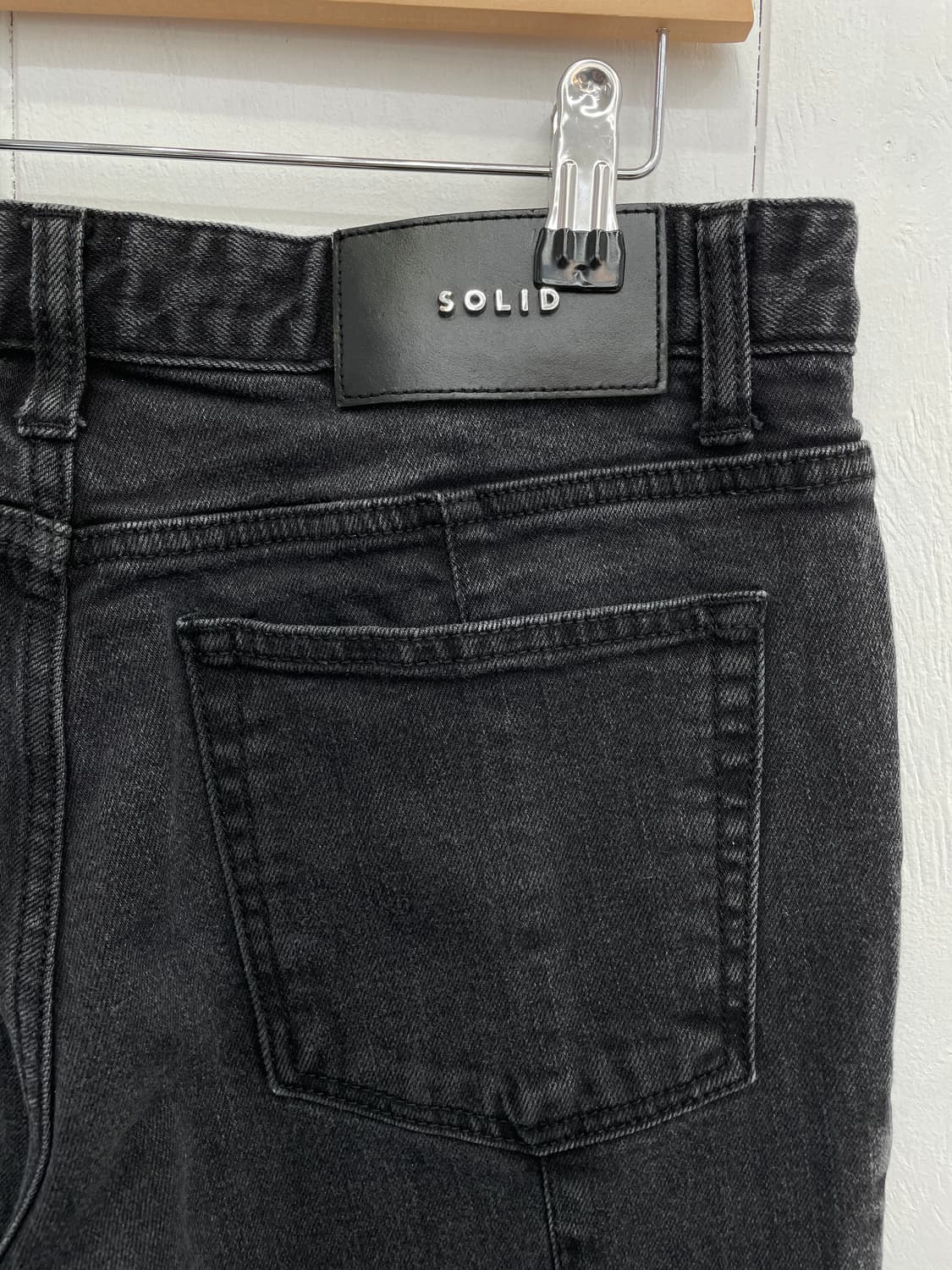 솔리드 옴므 절개 라인 워싱 데님 팬츠 상품이미지8