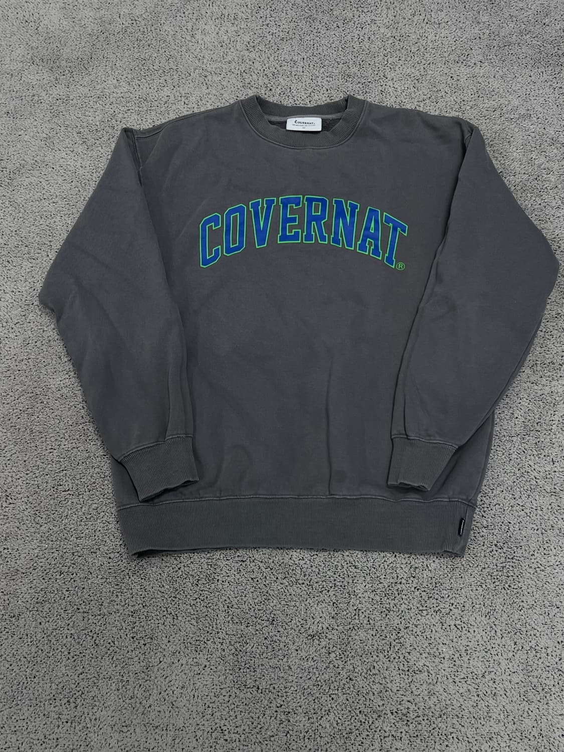 (S) 커버낫 스펠아웃 맨투맨 차콜 상품이미지1