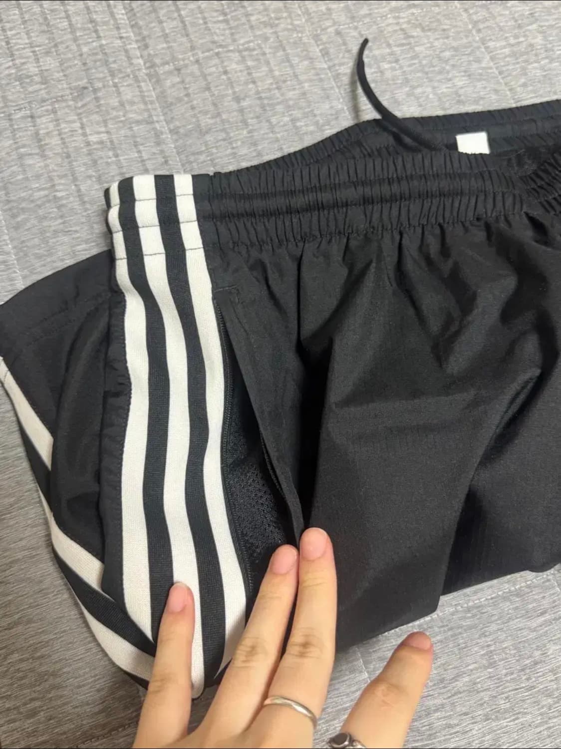 아디다스 파이어버드 락업 우븐 반바지 상품이미지3
